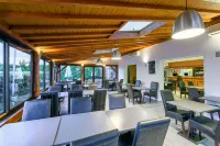 Comfort Hotel Evreux - breakfast