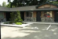 Poulsbo Inn & Suites - Pool