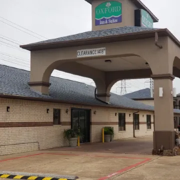 Oxford Inn and Suites NASA