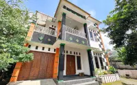Homestay Jakal Dekat Ugm Dan Wisata by Simply Homy