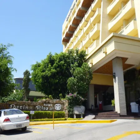 Hotel Fortin Plaza
