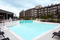 Delta Hotels, Mont Sainte-Anne, Resort & Convention Center - Pools