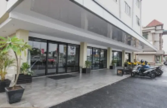 RedDoorz Plus Near Ferry Terminal Batam Center