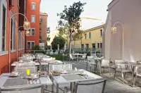 Carnival Palace - Venice Collection - breakfast