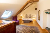 Domaine Maison Dodo Hotels in Le Fleix