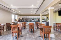 Super 8 by Wyndham Houston/Webster/NASA - Parkplatz