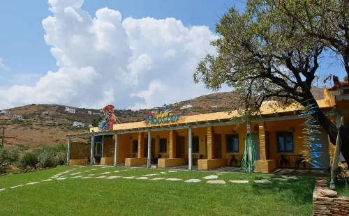 Rooster Guesthouse Rooms Hotels in Kypri