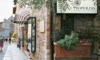 Hotel Properzio