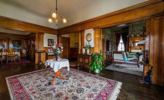 Simmons-Bond Inn Bed & Breakfast