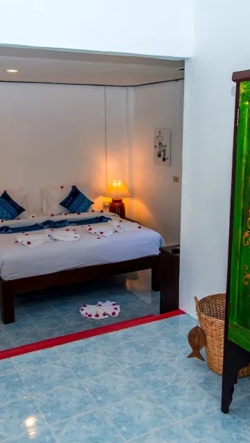 ห้องเตียงใหญ่พร้อมลานระเบียง(เตียงคิงไซส์)