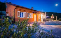 Hacienda Babina Hotels in Cres