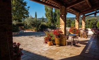 Hotel les Restanques de Moustiers