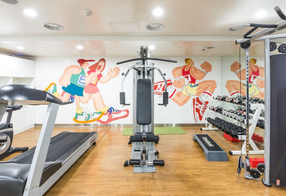 2. 임피리얼 팰리스..