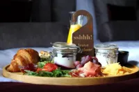Boutique Hotel Steenhof Suites - Adults Only - breakfast