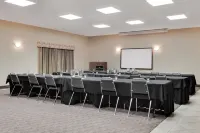Ramada by Wyndham Lac la Biche Hotels in Lac La Biche