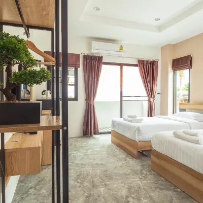 Your Place Apartment Prachuap Отели рядом с достопримечательностью «Граница с Бирмой Сонгкхон»