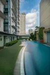 Astoria Plaza - Rooftop Pools
