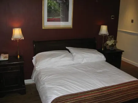 The George Hotel Отели в г. Лидфорд-он-Фосс