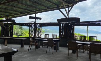 Gemo Beach Cottages 전경