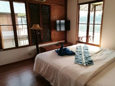 River Marina Resort Отели в г. 