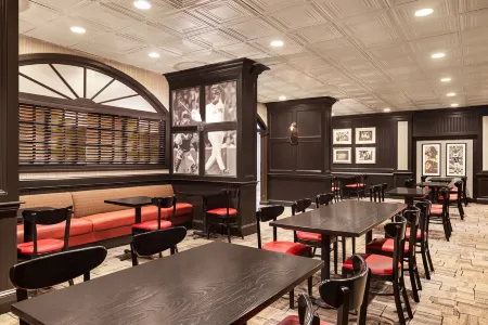 Holiday Inn BOSTON - CAMBRIDGE AREA by IHG