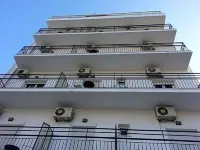 Hotel Korinthos فنادق في Loutra Oraias Elenis