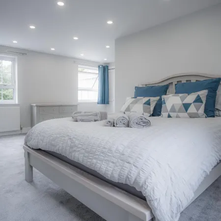 Pendeilo Villa - 5 Bedroom Holiday Home - Amroth Отели в г. Амрот