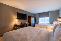 Four Points by Sheraton Brunswick Hotels in Dock Junction