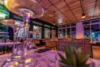 Princesa Solar  - Adults Recommended - bar