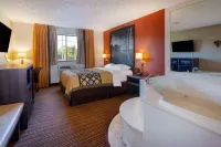 Super 8 by Wyndham Roseville/Detroit Area Hotel di Clinton Township