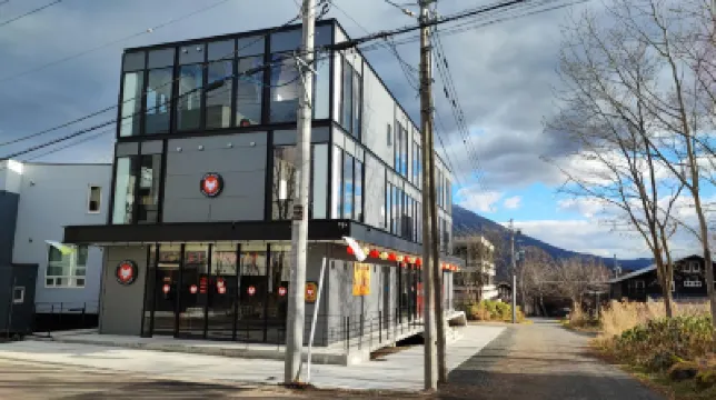 Q Fox Black Diamond Hotel グラン・ヒラフ ヒラフゴンドラ 山頂駅周辺のホテル