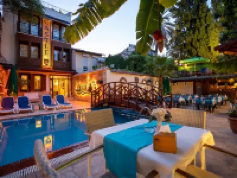 ปราสาทเมืองเก่า โรงแรมในอันตัลยา