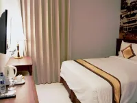 Varna Culture Hotel Soerabaia Hotels in Genteng