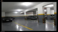 哈亞里套房公寓式酒店 - 停車場