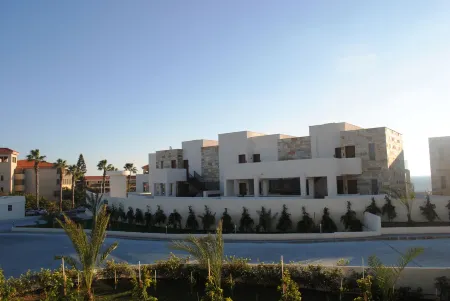 Gold Lagoon Kosher Hotel