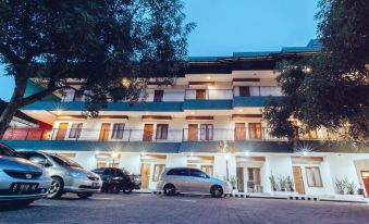 Sidodadi Hotel