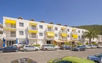 Apartamentos Cala LLonga Playa Hotel a Cala Llenya