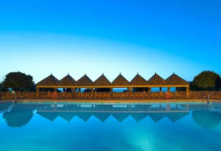 Parador de Carmona Отели рядом с достопримечательностью «Alcazar de la Puerta de Sevilla»