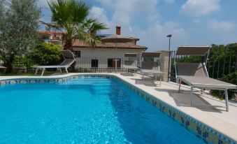 Villa Lumare - 100m from the Sea