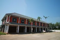 BarandBed Urt Hotel berhampiran Lapangan Terbang Surat Thani