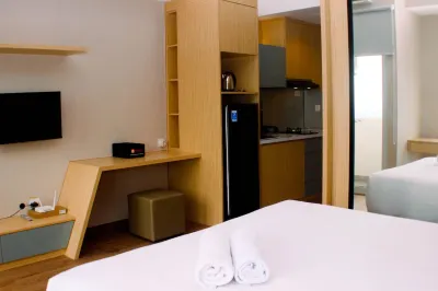 Restful and Modern Studio at Vasanta Innopark Apartment Hotel dekat Ramayana Cibitung