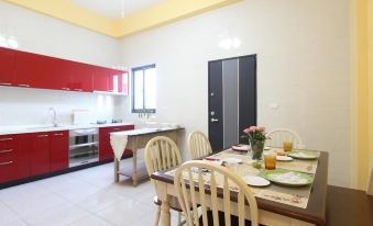 Orange Cat's Hostel