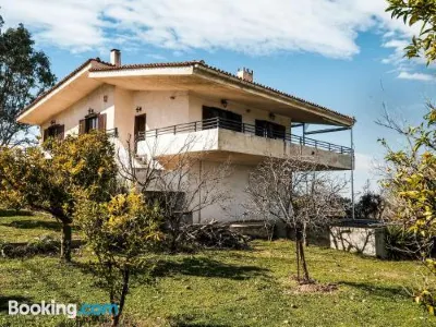 Holiday Villa with Sea View in Paralia Avlidas