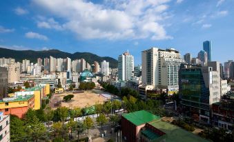Hotel Danube Seomyeon - Housity