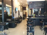Wisma Sederhana Medan Mitra RedDoorz - Layanan Antar-Jemput