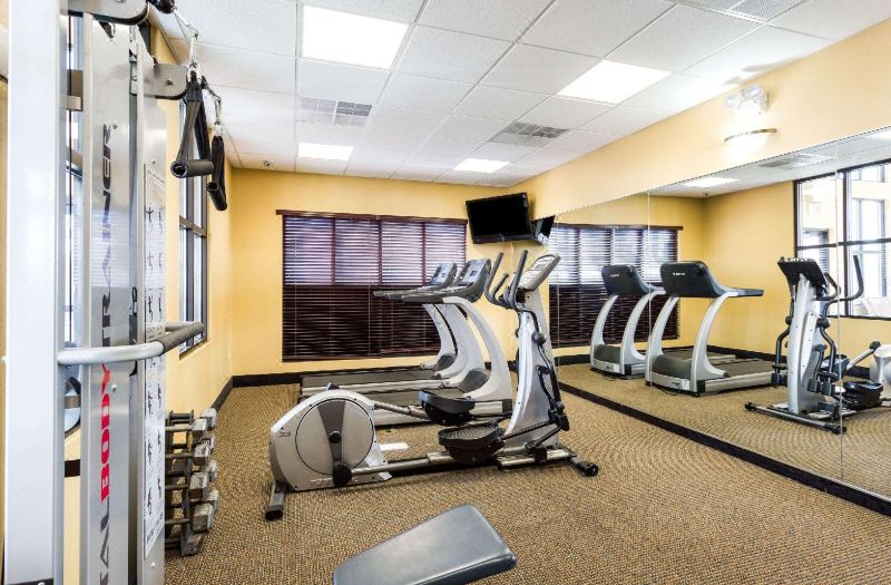 Comfort Inn & Suites photo 3