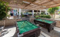 Poseidonia Apartments Hotels in Ixia