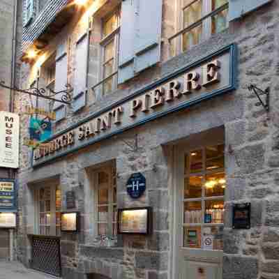 Auberge Saint-Pierre Hotel Exterior