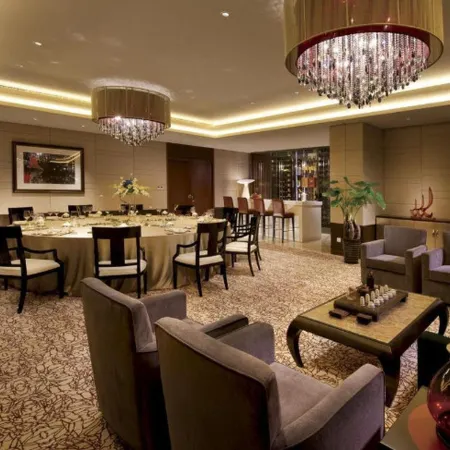 YANGJING HOTEL Отели рядом с достопримечательностью «Станция метро Fuxingmen»