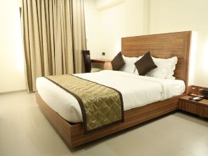 Kyriad Hotel Solapur